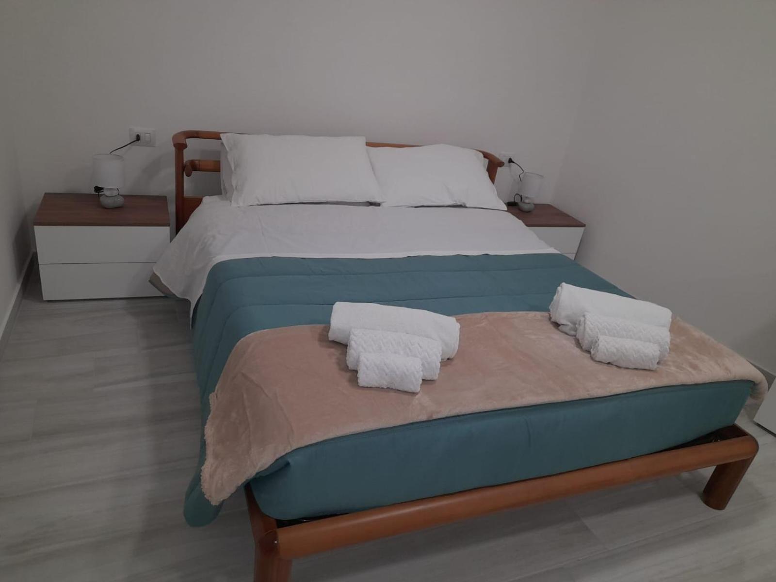 Casa Vacanze In Centro! Caltagirone Bagian luar foto